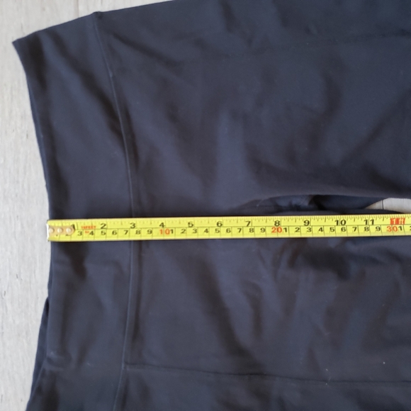 Tuff Athletics Balck Sinch Back Biker Shorts Size Medium - Picture 4 of 8